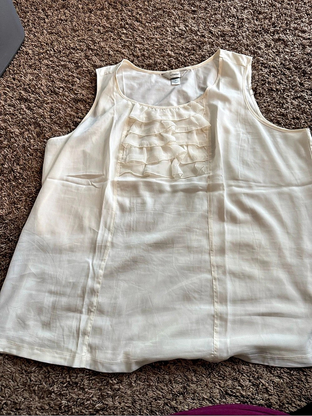 CJ banks Ruffle Blouse in White Size 2X Like New
